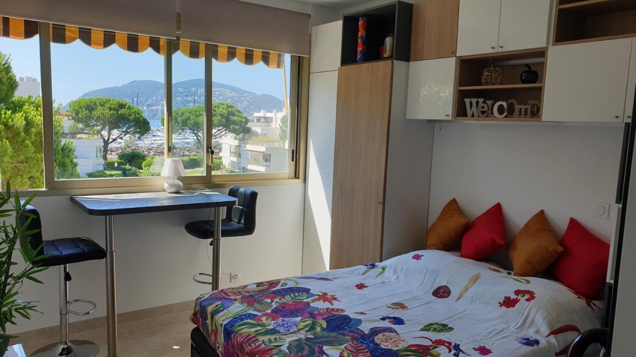 Garden And Beach Sea View Apartment Cannes Mandelieu-La Napoule Exterior photo