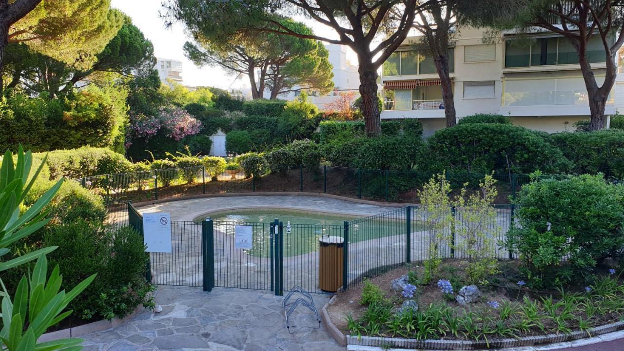 Garden And Beach Sea View Apartment Cannes Mandelieu-La Napoule Exterior photo